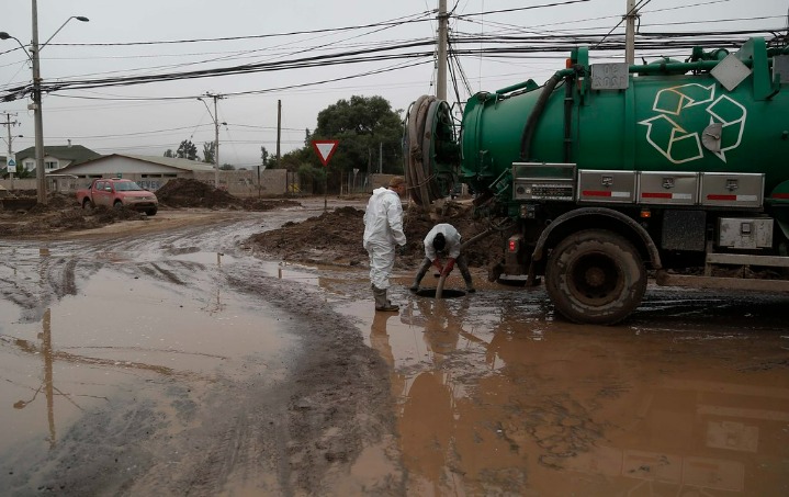 Aguas Andinas Llama A Cuidar El Alcantarillado Y Advierte Que Mal Uso Genera Graves Obstrucciones En La Red De Aguas Residuales